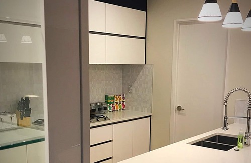 Flat Bush House | Flatbush Holiday Accommodation, Casheltown Residence CC|7 Bedrooms|2 Kitchens|Dining|Lounges