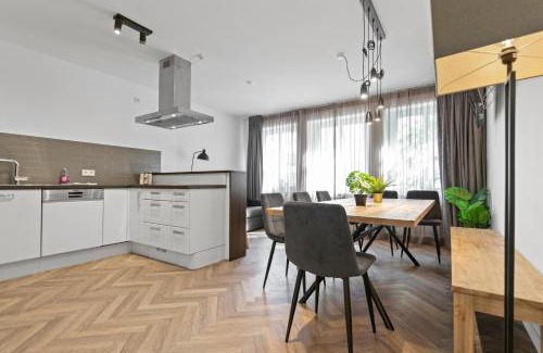 Ludwigsvorstadt-Kliniken Apartment | Flatista Homes - Central Station - 4 BR