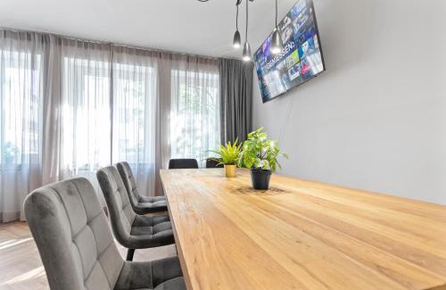 Ludwigsvorstadt-Kliniken Apartment | Flatista Homes - Central Station - 4 BR