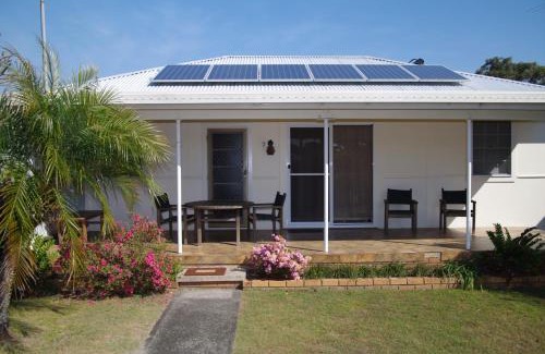 Crescent Head House | Fleur Cottage, 7 Willow Street