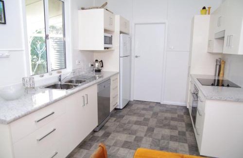 Crescent Head House | Fleur Cottage, 7 Willow Street