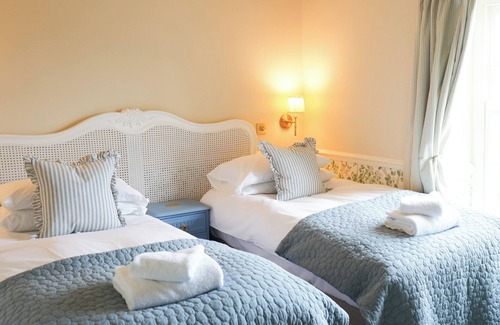 Bampton Hotel | Fleur de Lys