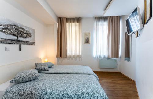 Zagreb Apartment | Flex SelfCheckIns 155 - 2 Bedrooms - Centre