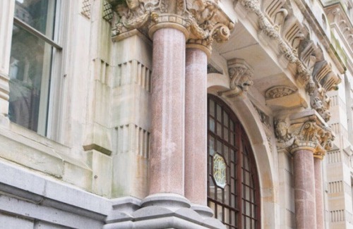 East Town Apartment | Flexhome Downtown Sleek 2BR Loft