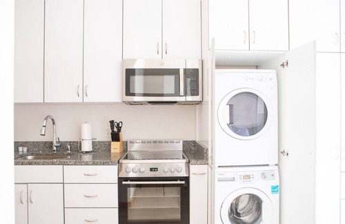 Lower East Side Apartment | Flexhome East Side 1BR Apt - Near Brady St and Fiserv with Balcony