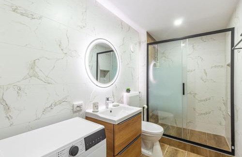 Centrul Vechi Apartment | FLH - Black Church Studio