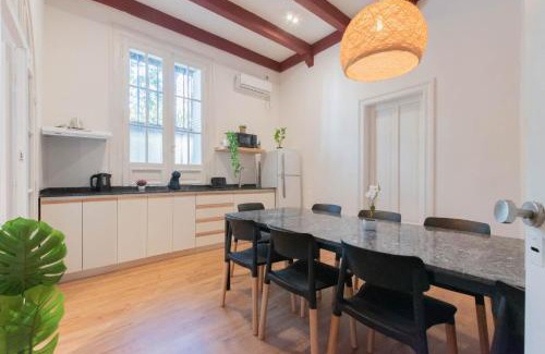 Colegiales House | Fliphaus Mansion Paz A 10 pax Deluxe House Belgrano