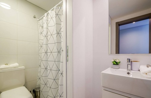 El Centro Apartment | Fliphaus + Virrey 300 - Lux Aparts 'G' Congreso