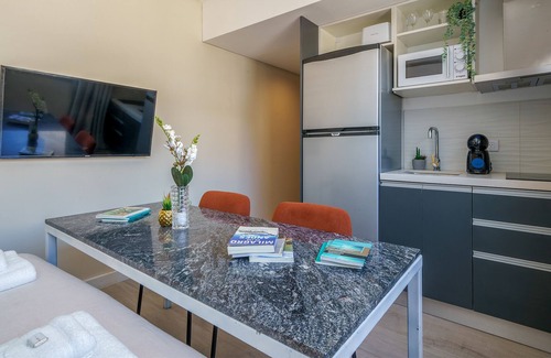 El Centro Apartment | Fliphaus + Virrey 300 - Lux Aparts 'G' Congreso