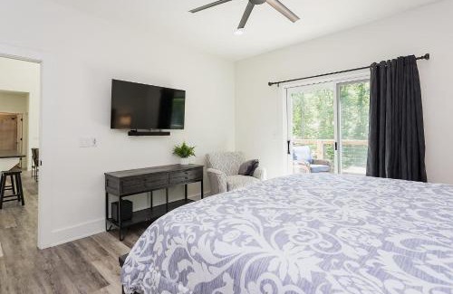 Bella Vista House | Flo Ride Chalet with Hot Tub and Close to Trails