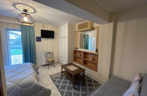 Mesolongi Apartment | Flo's Apartments