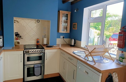 Newark Cottage | Flo's Cottage a cosy traditional self catering cottage in a quiet rural setting