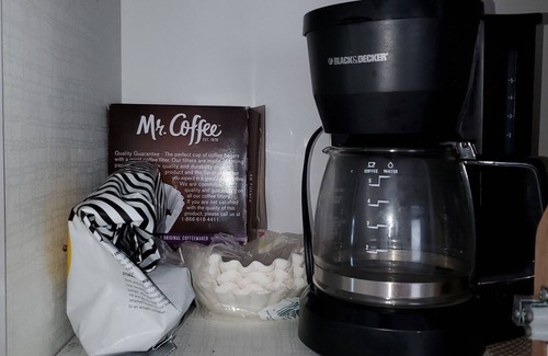 Henderson House | Floating Cabin at Steele Creek Marina-CAN NOT BE DRIVEN