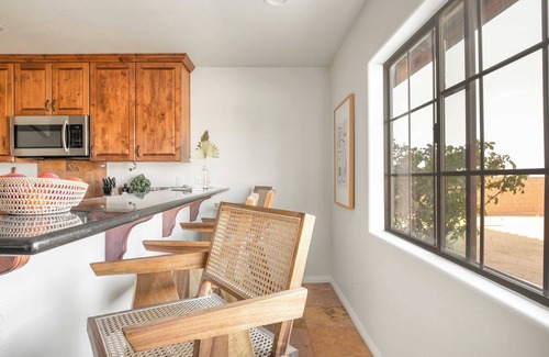 Yucca Valley Villa | Flora by Avantstay Modern & Private Desert Oasis on Large Grounds w/Pool & Bocce Ball!