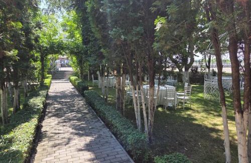 Filiasi Apartment | FLORA Garden