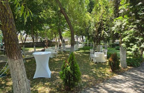 Filiasi Apartment | FLORA Garden