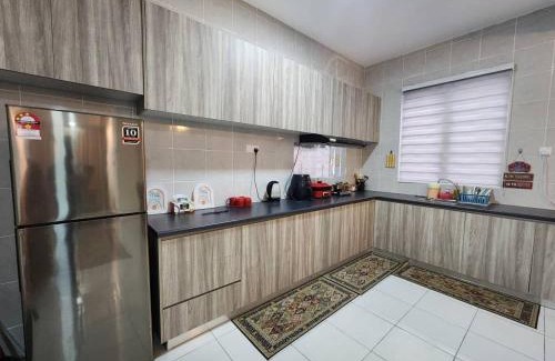 Kajang Apartment | Flora Rozel Homestay, Bangi