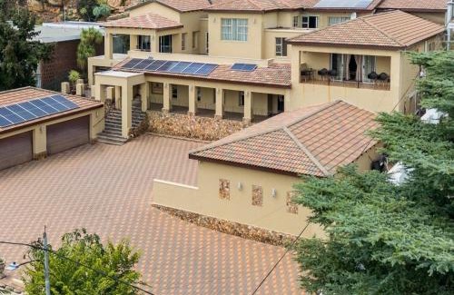 Constantia Kloof House | Floracliffe Guesthouse & Events