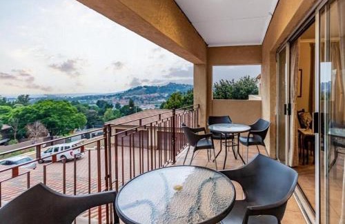 Constantia Kloof House | Floracliffe Guesthouse & Events