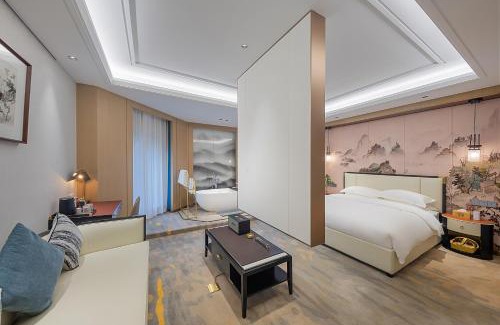 Jinhua Hotel | Floral Luxury Hengdian Jiuqilu B&B