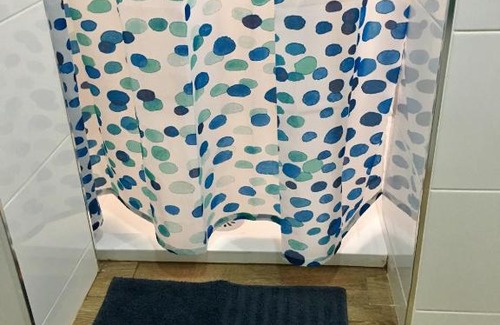 Ciudad Jardin Apartment | Flores