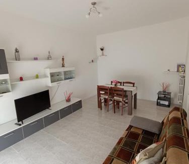 Bergamo Apartment | Flori's Home
