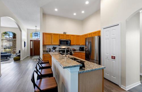Bridgewater Crossing House | Florida Vacation Home with Sunny Private Pool - Game Room - Nr Disney