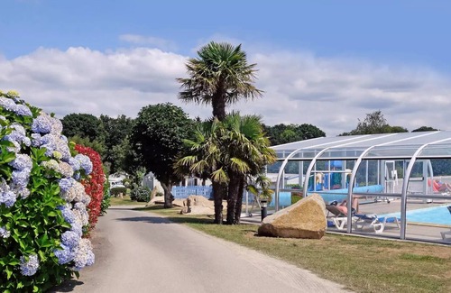 Douarnenez House | Flower Camping Le Kerleyou * - Cosyflower Premium 38 m2 - 2 bedrooms - TV + Sheets + Towels 4 persons