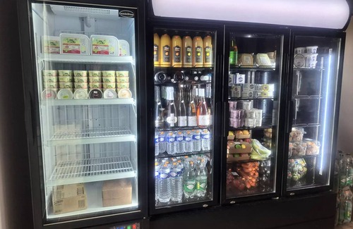 Brehemont House | Flower Camping Loire et Châteaux * - Mobil-home Standard 27m2 (2 bedrooms) + integrated terrace 4 people