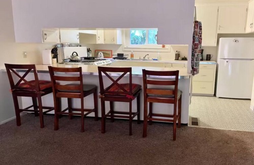 Arcata House | Flower House at Redwood Hideaway