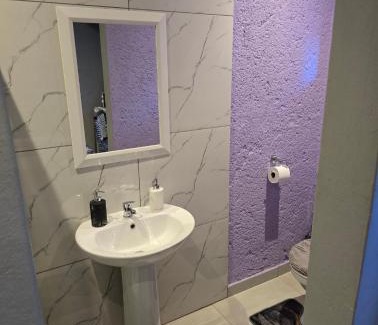 Kathu House | Flower Lane Guesthouse