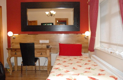 Whitehall Bed & Breakfast | FlyOver Bed and Breakfast