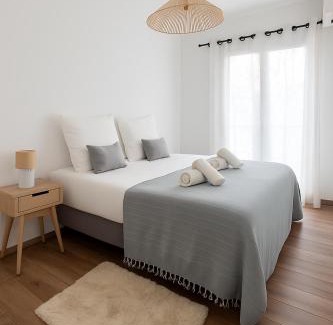 Antibes City Centre Apartment | Foch Riviera, séjour d'exception sur Antibes, T3 4 à 6 personnes