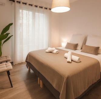 Antibes City Centre Apartment | Foch Riviera, séjour d'exception sur Antibes, T3 4 à 6 personnes