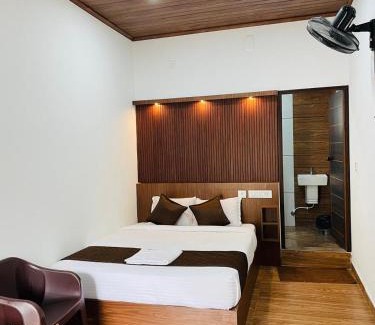 Vythiri Hotel | Fog Light