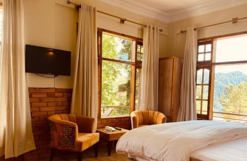 Nathia Gali Hotel | Fogland Hotel Nathia Gali