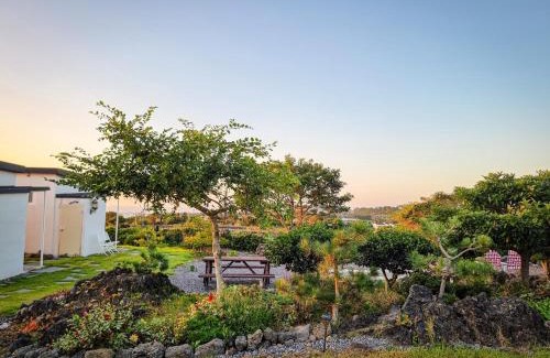 Aewol House | Fongnang Eyeom