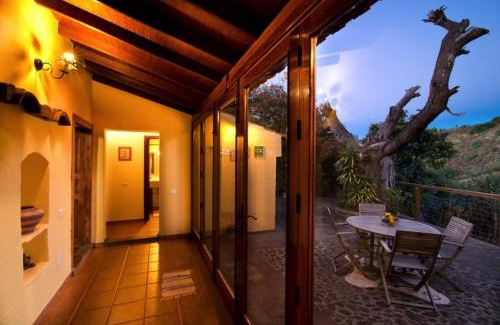 Moya House | Fontanales Pelibuey by Villas Rivero