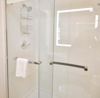 North Auburn Hotel | Foothills Motel