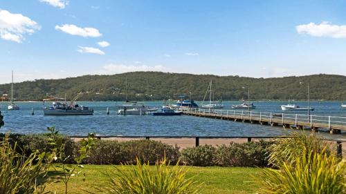 Pretty Beach Central Coast House | 'Footsteps to the Bay' by HolidayCo