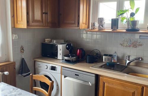 Langogne House | For rent 1st floor apartment in detached house. Unoccupied ground floor.