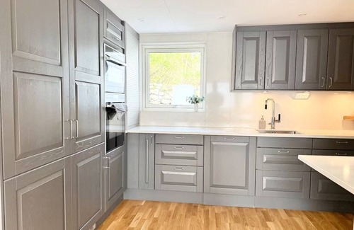 Landvetter Apartment | For Workers & family's - 6BR - 2 Bath - All Incl