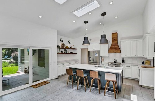 Forest Acres House | Forest Acres 5BR Home w/Private Pool & Pool House