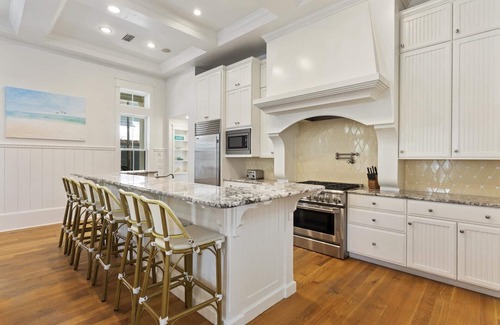 Forest District House | Forest District - Pool! Golf Cart! Screened Porch! Private Pool!