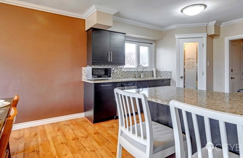 Edmonton House | Forest Heights. Renovated. 3bd/1.5 bath. Bungalow.