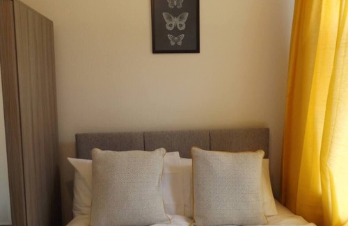 Stoke-on-Trent Apartment | Forest Park House