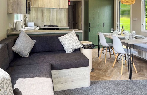 Lamesley Cottage | Forest Sherman - UK50089