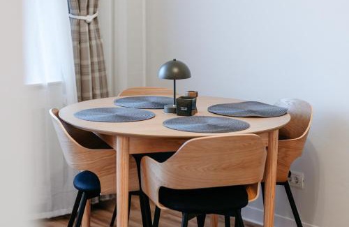 Sinaia Apartment | Forest Villa Private Apartment with Balcony & Parking - Hublou Home 2