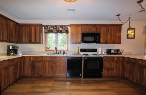 Brant Lake Cabin | Forever Wild Cabin -River Access & Hiking -1 level in Brant Lake