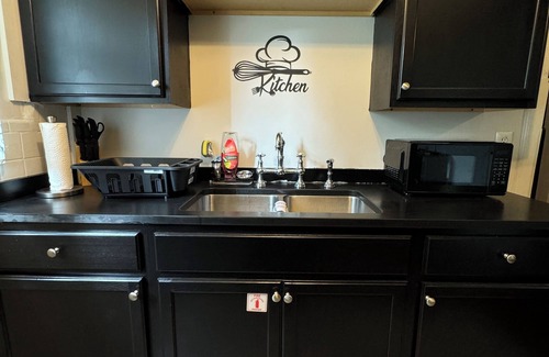 Roselawn Finance Apartment | Forget your worries in this spacious, serene 1-bedroom unit with lots of charm.